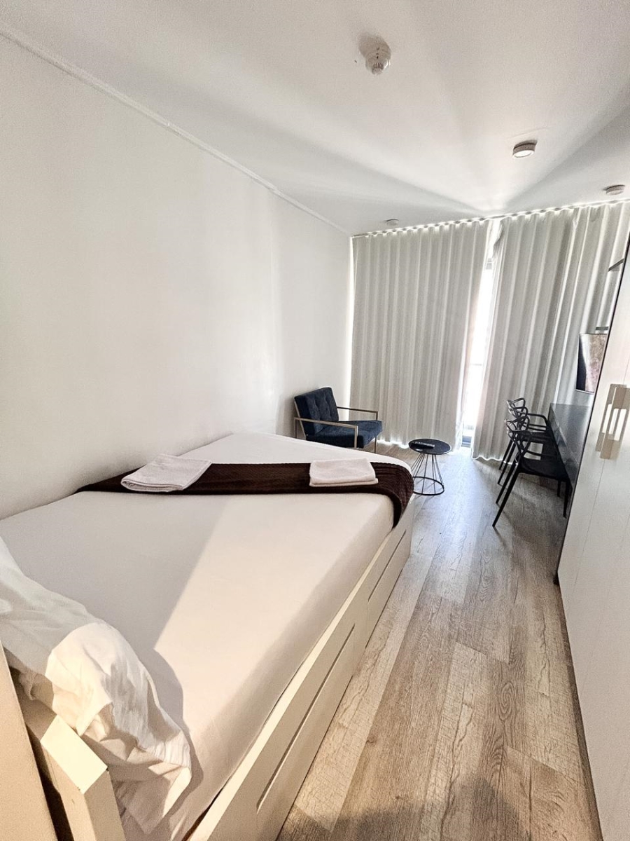 1 Bedroom Property for Sale in Woodstock Western Cape